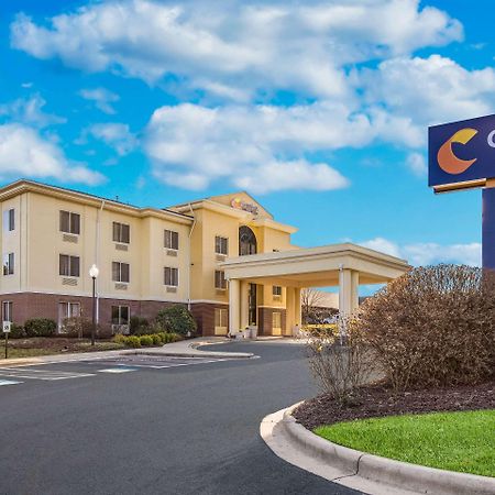 Comfort Inn & Suites Бревард Экстерьер фото