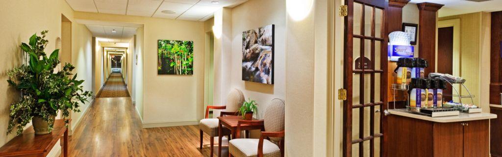 Comfort Inn & Suites Бревард Экстерьер фото