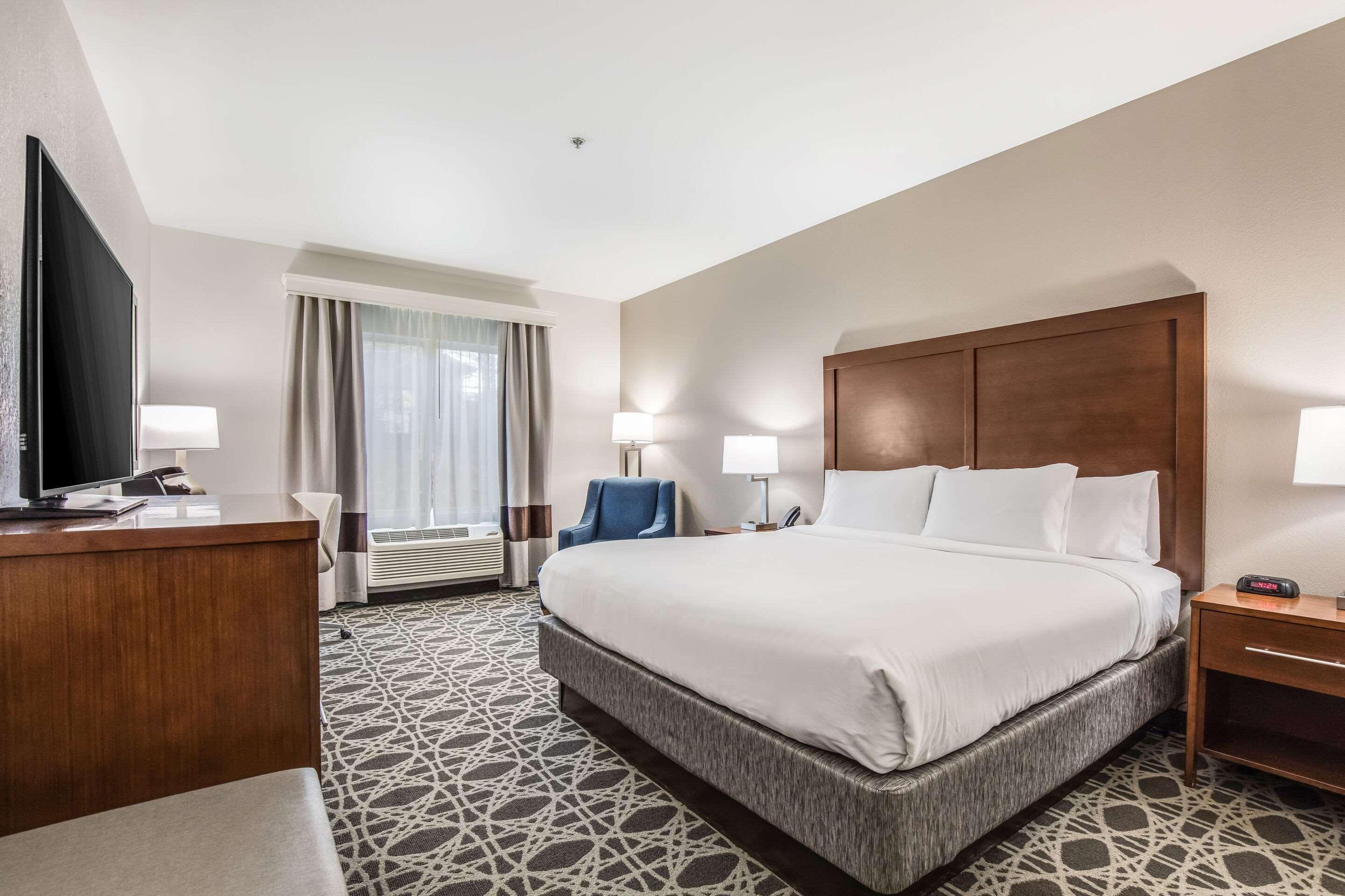 Comfort Inn & Suites Бревард Экстерьер фото